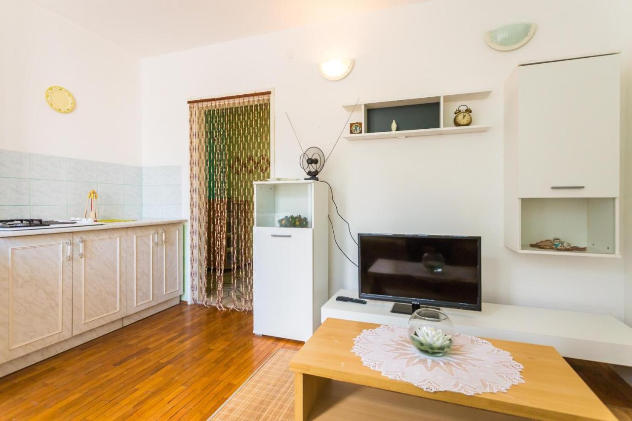 Apartments Sany ツァヴタット エクステリア 写真