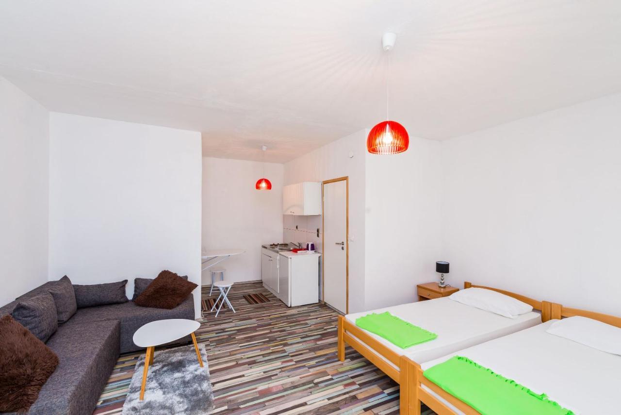 Apartments Sany ツァヴタット エクステリア 写真